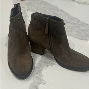 Paul Green Brown Ankle Boots